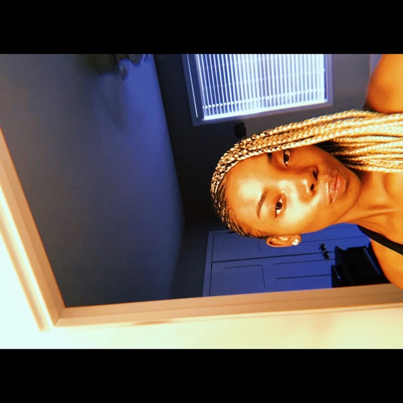 Meet your Posher, Jacelyn - Picture 2 of 2